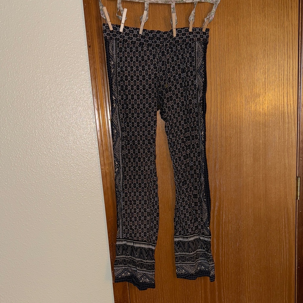 Blue and White Patterned casual fit trousers Pants